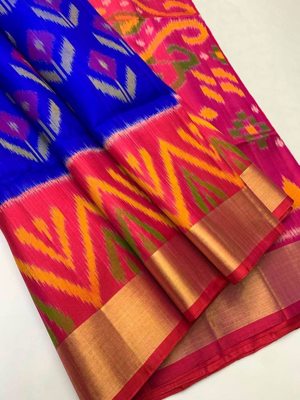 Royal Blue and Pink Pochampally Ikkat Silk Saree Zari