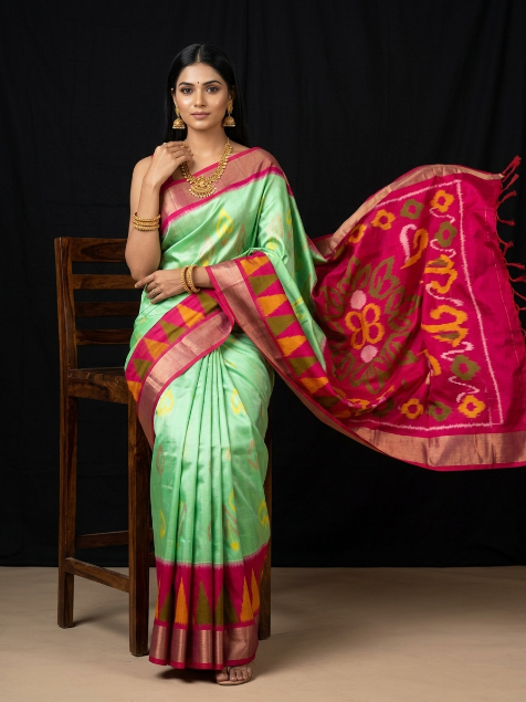 Pochampally Designer Printed & Dola Silk Fabric Saree